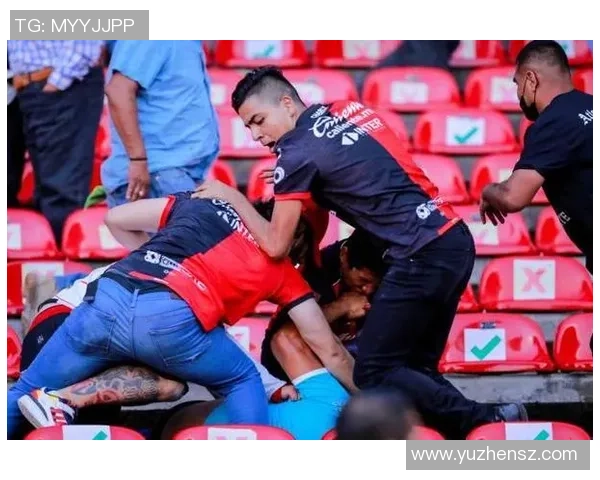 阿特拉斯主场迎战克雷塔罗争夺联赛关键三分的激烈对决